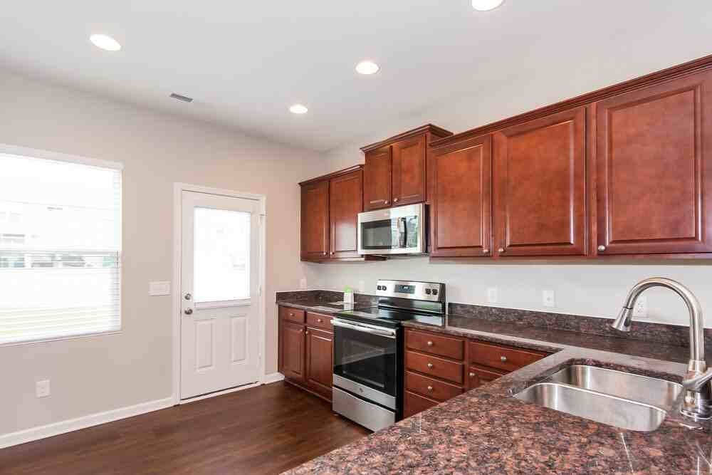 8728 Balsam Bay Rd - Photo 6 of 17
