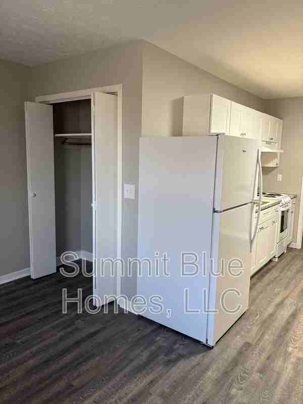 3953 Kent St #1 - Photo 4 of 8