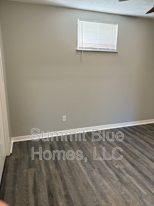 3953 Kent St #1 - Photo 5 of 8