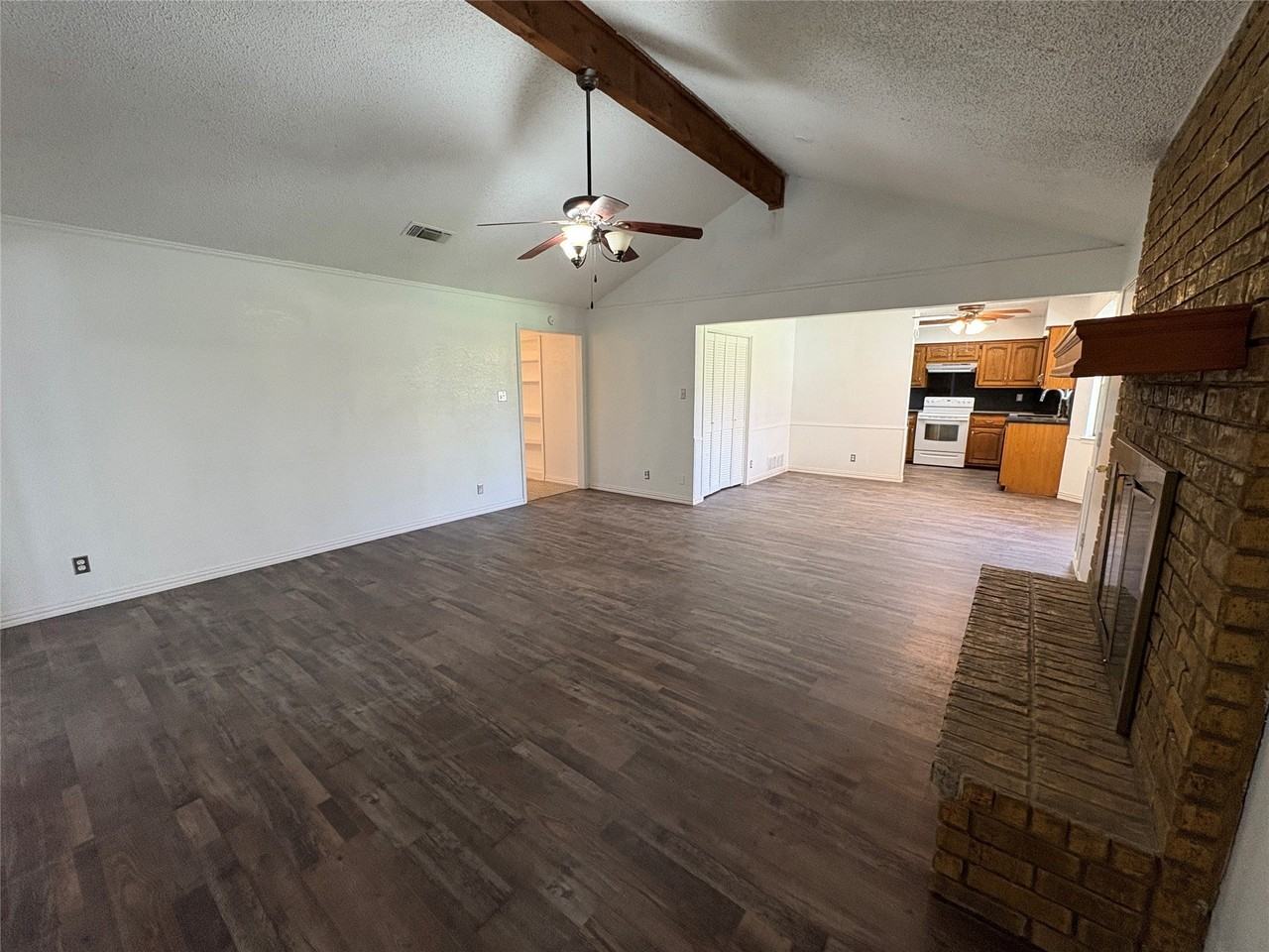 8111 Llano Ave - Photo 6 of 23