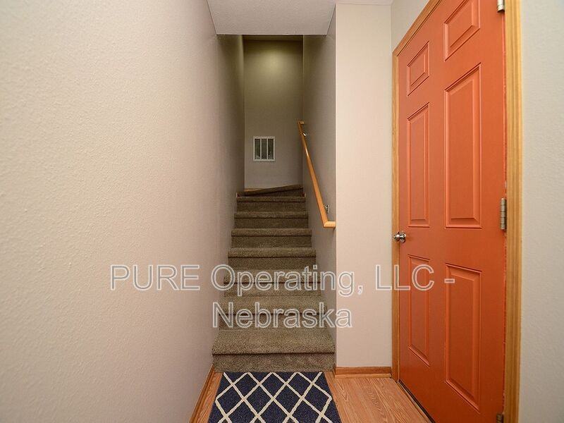 16767 Laurel Plz - Photo 4 of 29