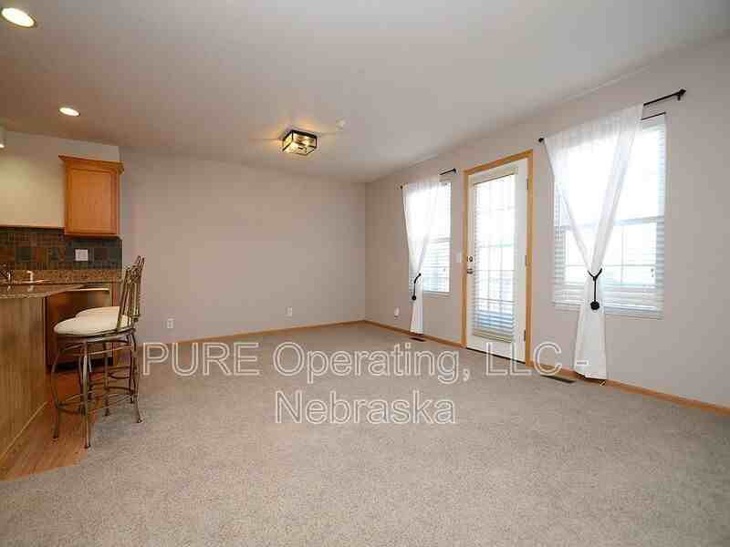 16767 Laurel Plz - Photo 5 of 29