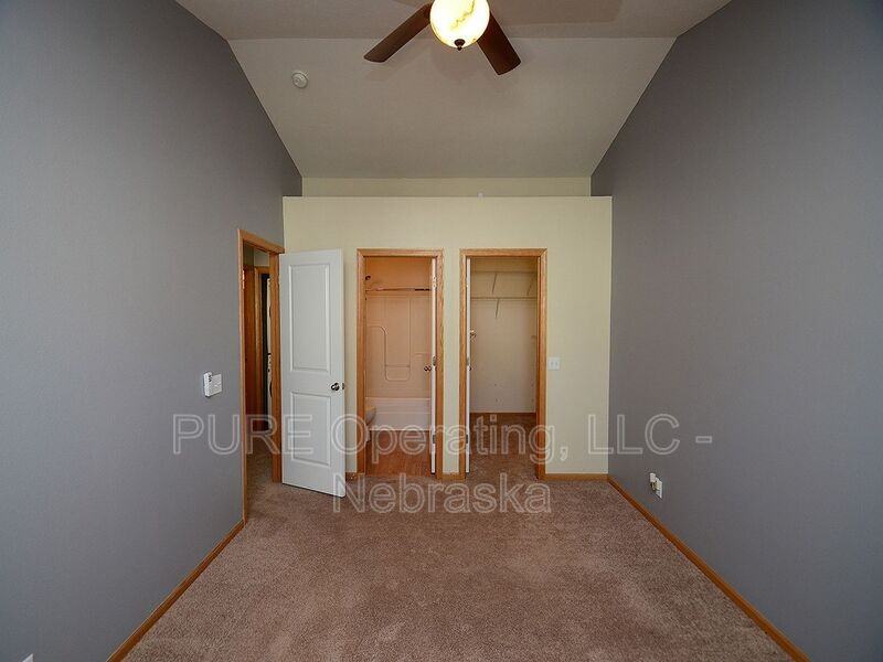16767 Laurel Plz - Photo 6 of 29