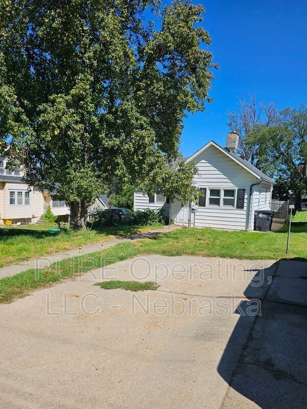 2011 S 7th St #2011S7ST - Photo 2 of 27