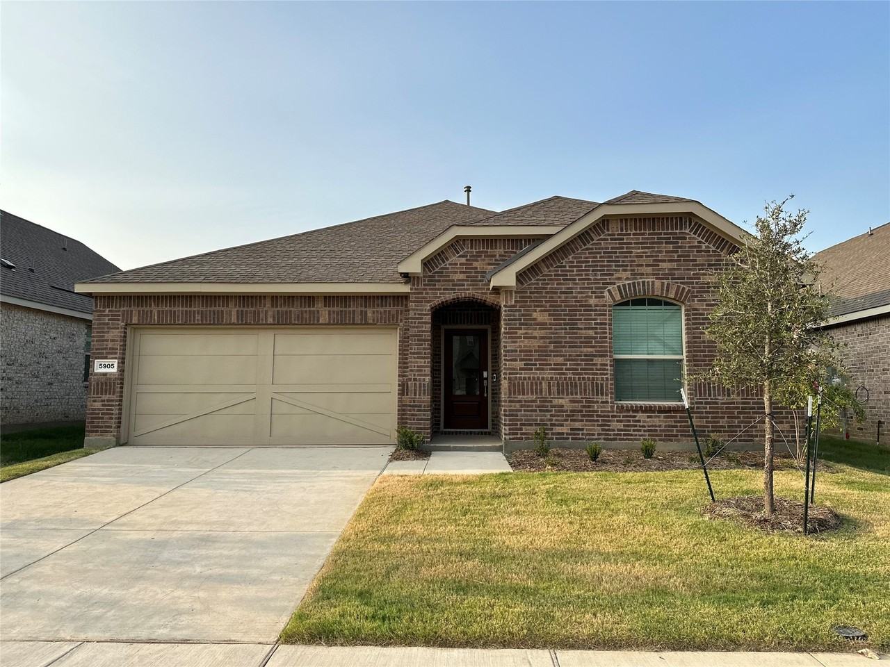 5905 Rostherne Dr