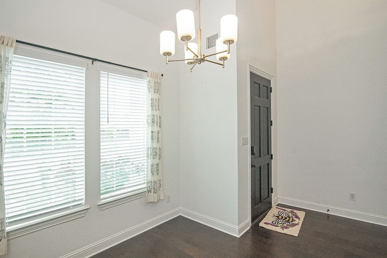 4408 Hammerstein Blvd - Photo 6 of 29