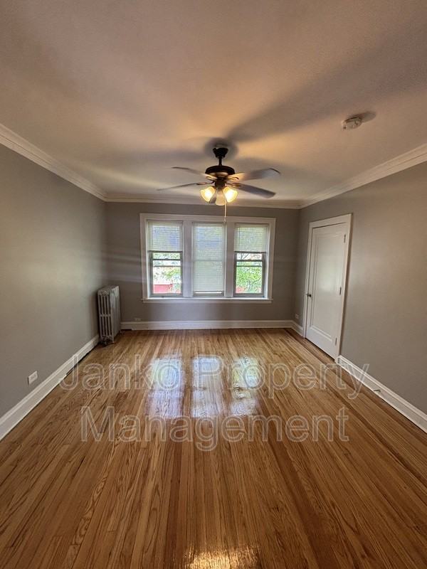 2907 W 56th St #2 - Photo 2 of 7