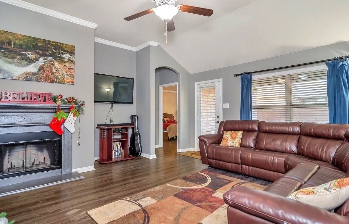 5757 Mountain Stream Trl - Photo 4 of 21