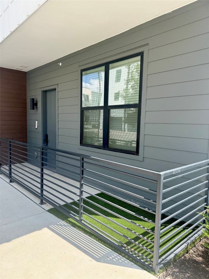 2100 Legacy Dr #1406