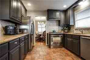 6310 Lange Cir - Photo 7 of 23