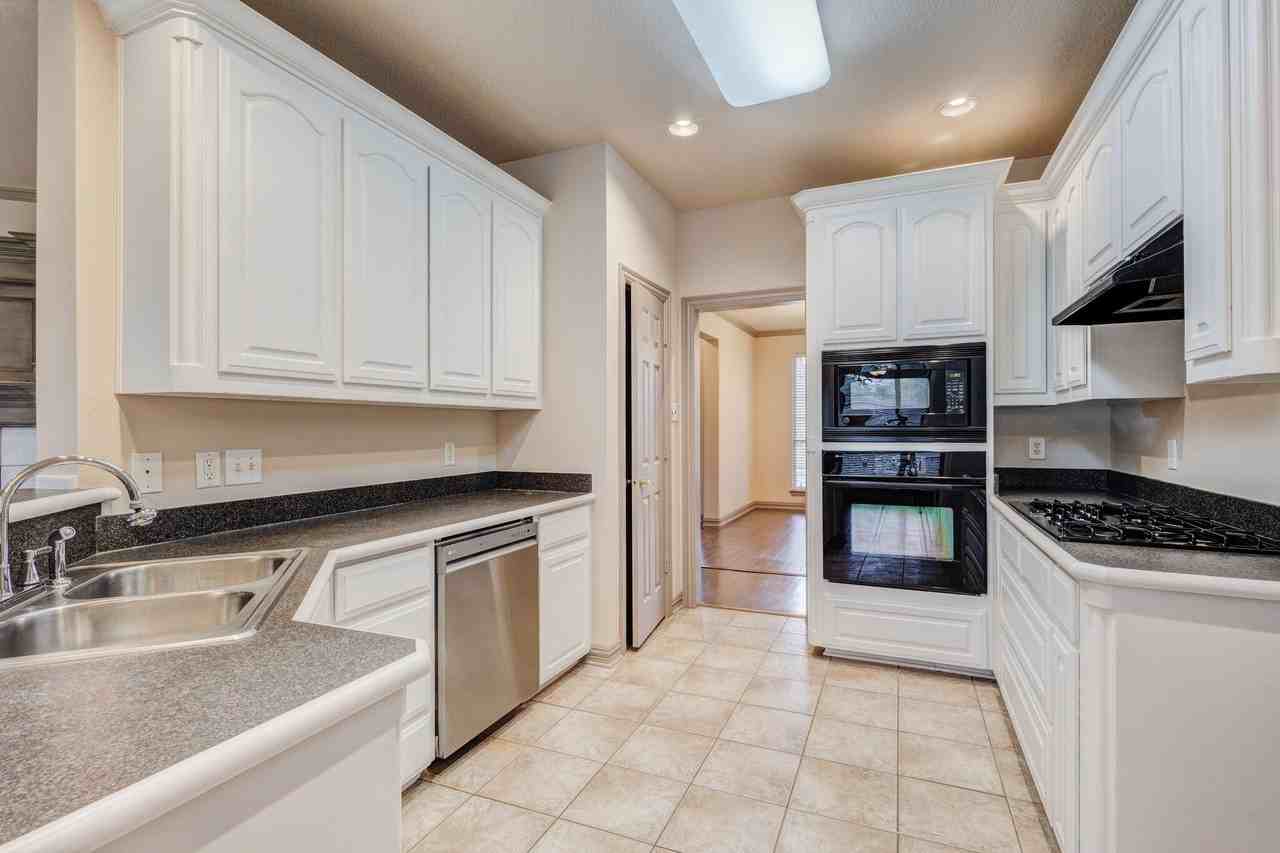 2010 Vista Dr - Photo 5 of 25