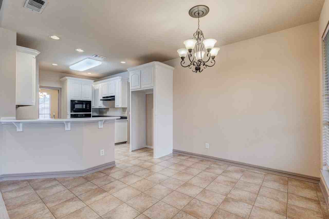 2010 Vista Dr - Photo 7 of 25