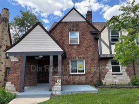 1927 Burroughs Dr - Photo 1 of 1
