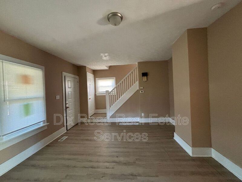 217 Fernwood Ave - Photo 7 of 29