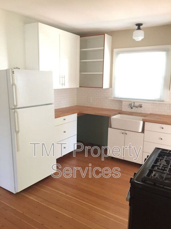 785 Lincoln St - Photo 2 of 18