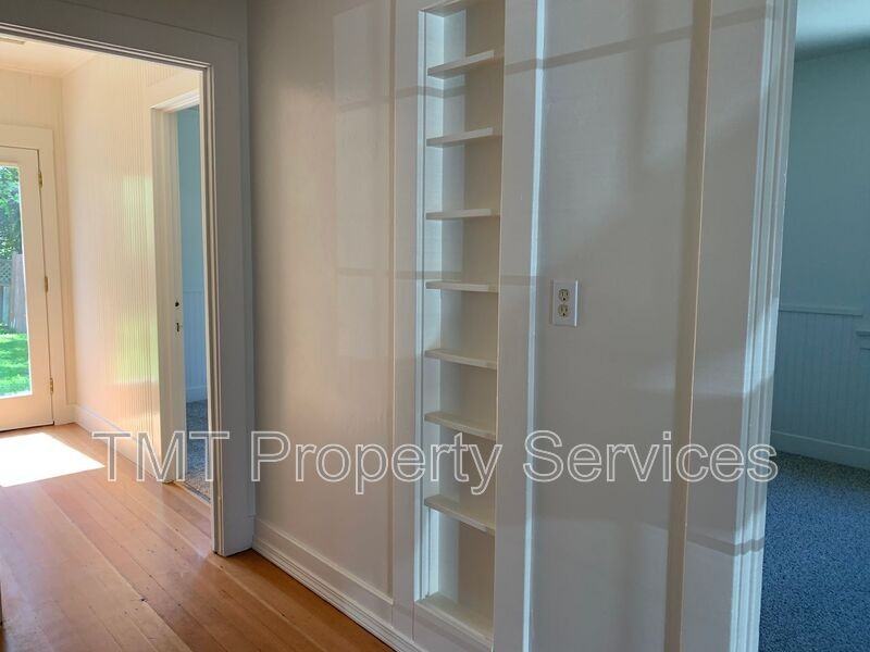 785 Lincoln St - Photo 5 of 18