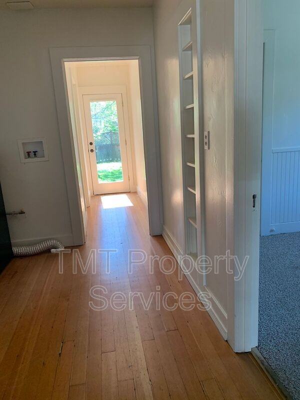 785 Lincoln St - Photo 6 of 18