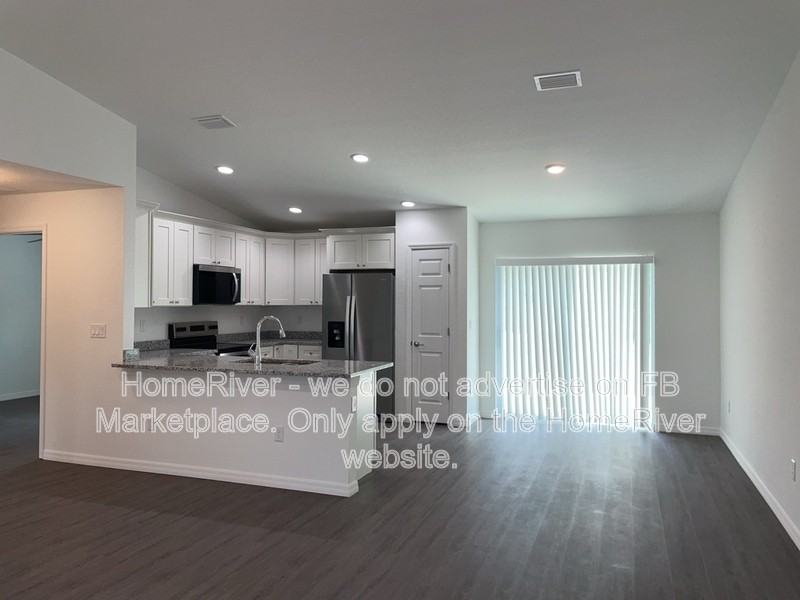 17 Malauka Loop Pl - Photo 2 of 13