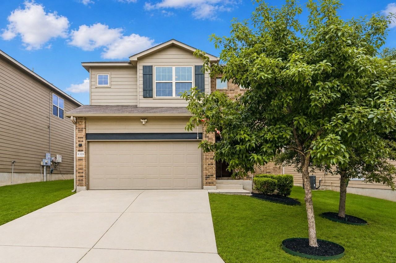 8318 Prickly Oak - Photo 2 of 31