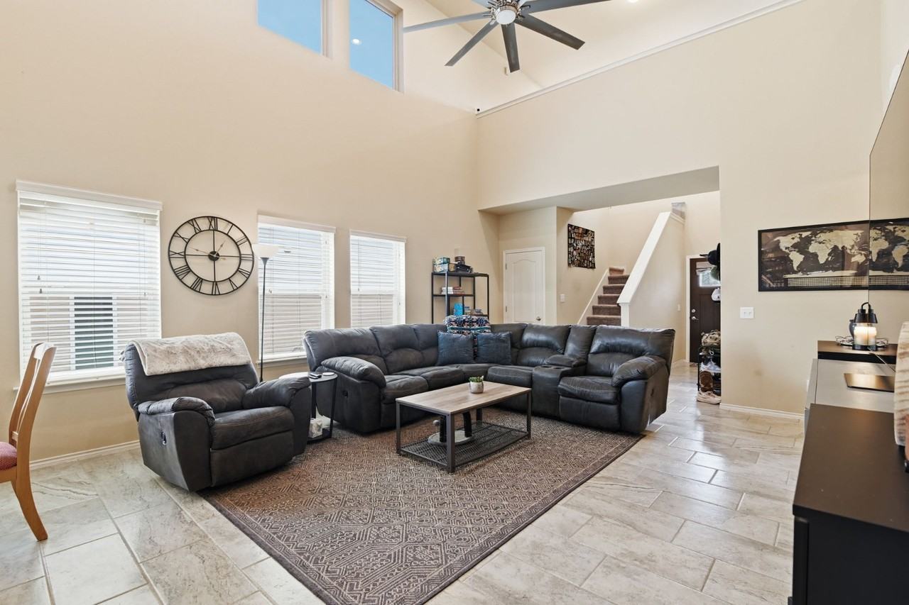 8318 Prickly Oak - Photo 6 of 31