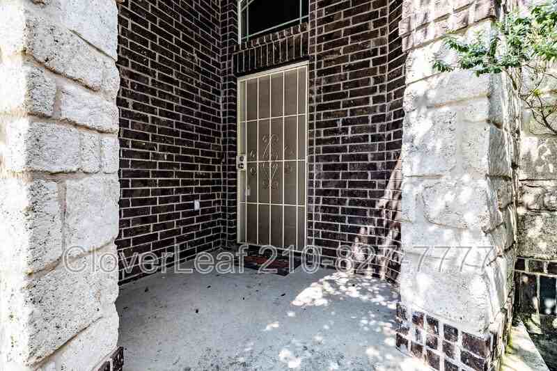 11446 Sea Gull Ct - Photo 4 of 33