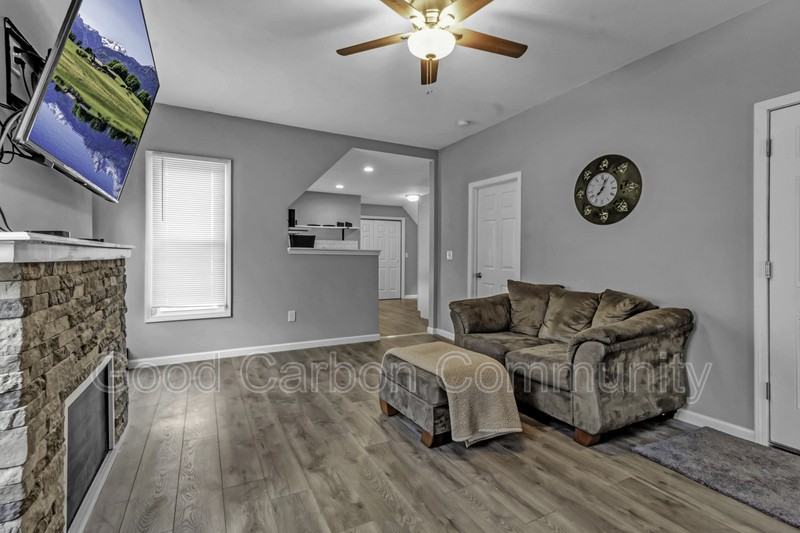 1246 West Ave #2 - Photo 2 of 9