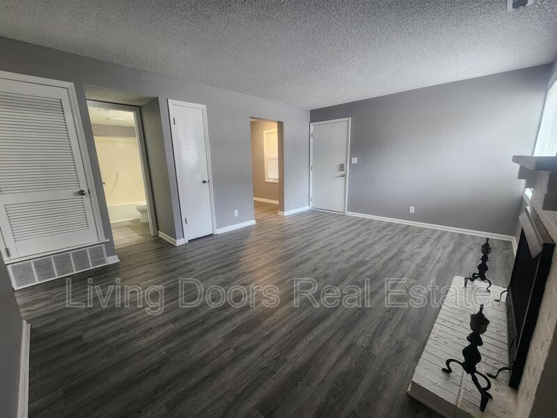 660 S 20th St - Photo 4 of 10