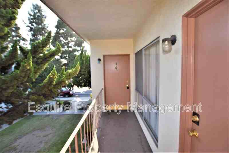 2050 N Ventura Rd #4 - Photo 2 of 16
