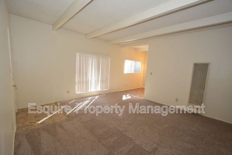 2050 N Ventura Rd #4 - Photo 5 of 16