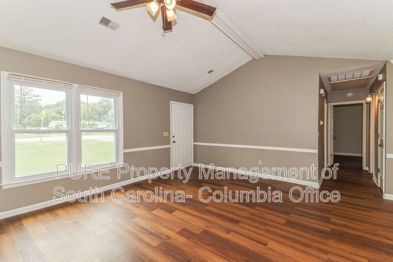 1204 Kennerly Rd - Photo 4 of 15