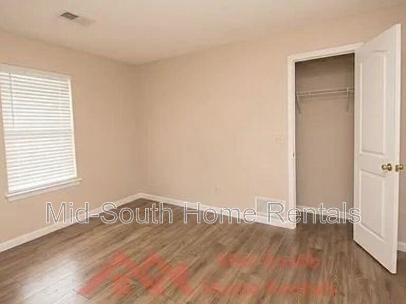 1263 Tunica St - Photo 3 of 10