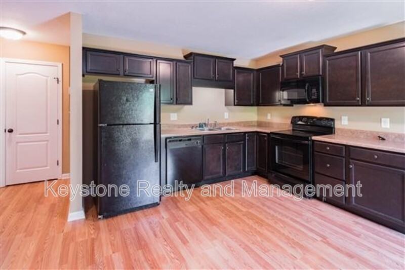 1721 Thistlewood Dr - Photo 2 of 12