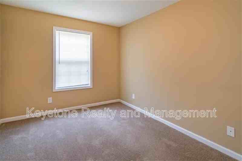 1721 Thistlewood Dr - Photo 4 of 12