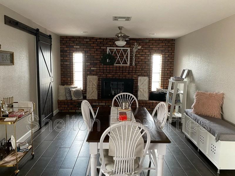 1421 S Roberts Rd - Photo 4 of 12