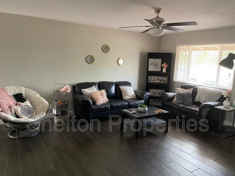 1421 S Roberts Rd - Photo 5 of 12