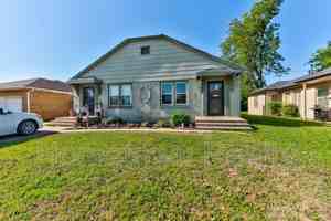 featured image of 527 W Dill St