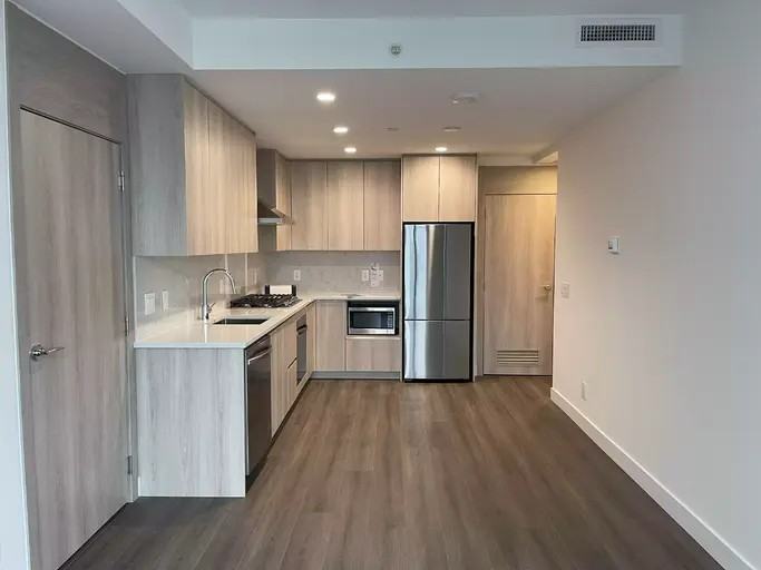 10750 135a St #1306 - Photo 4 of 23
