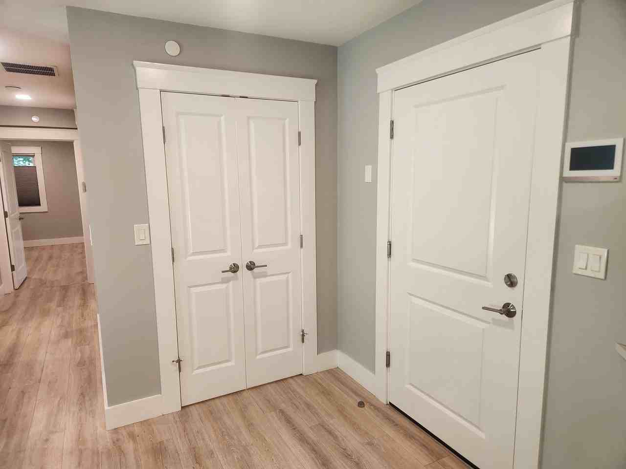 557 Varnum Avenue - Photo 3 of 46
