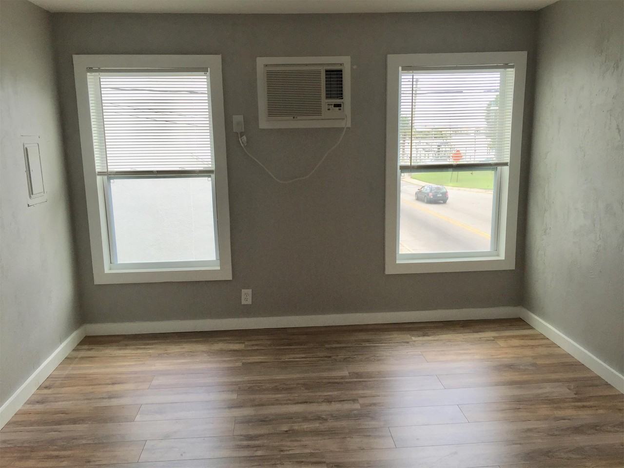 New Smyrna Apartments - Photo 4 of 34