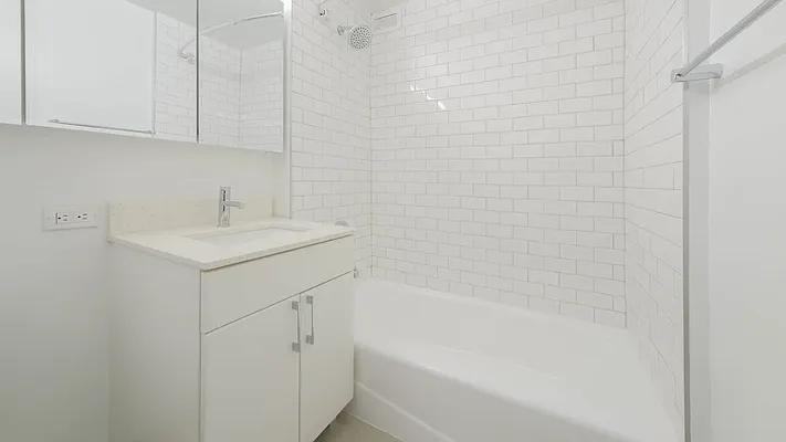 448 W 37th St #6E - Photo 6 of 10
