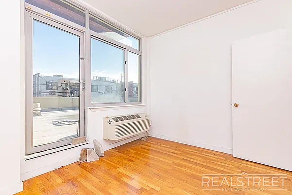 184 Noll St #2E - Photo 4 of 18