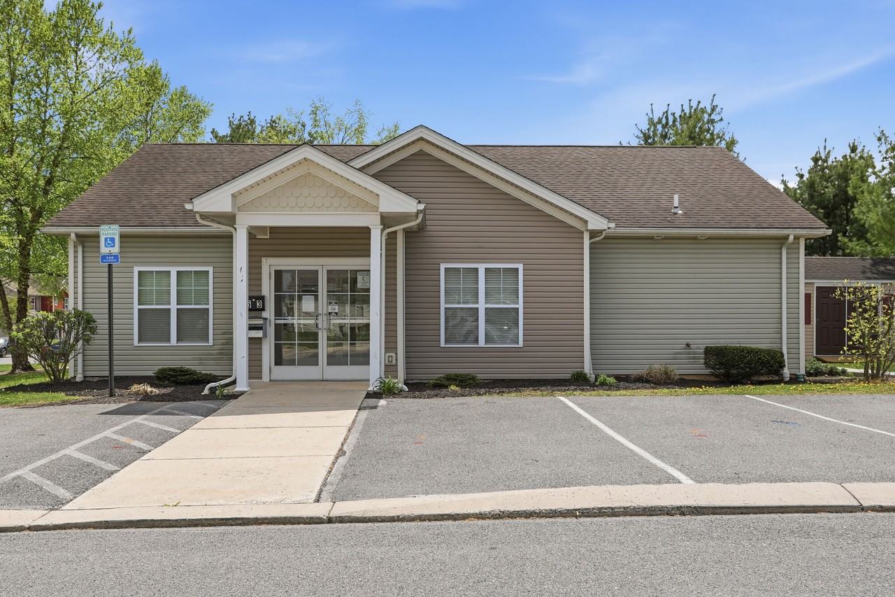 Chambersburg Family Townhomes - Photo 7 of 50