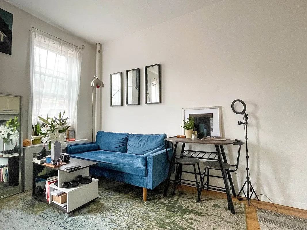 166 Suffolk St #1C - Photo 2 of 4