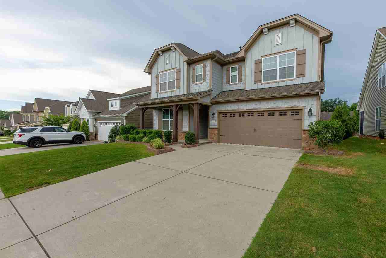 1310 Middlecrest Dr Nw - Photo 4 of 20