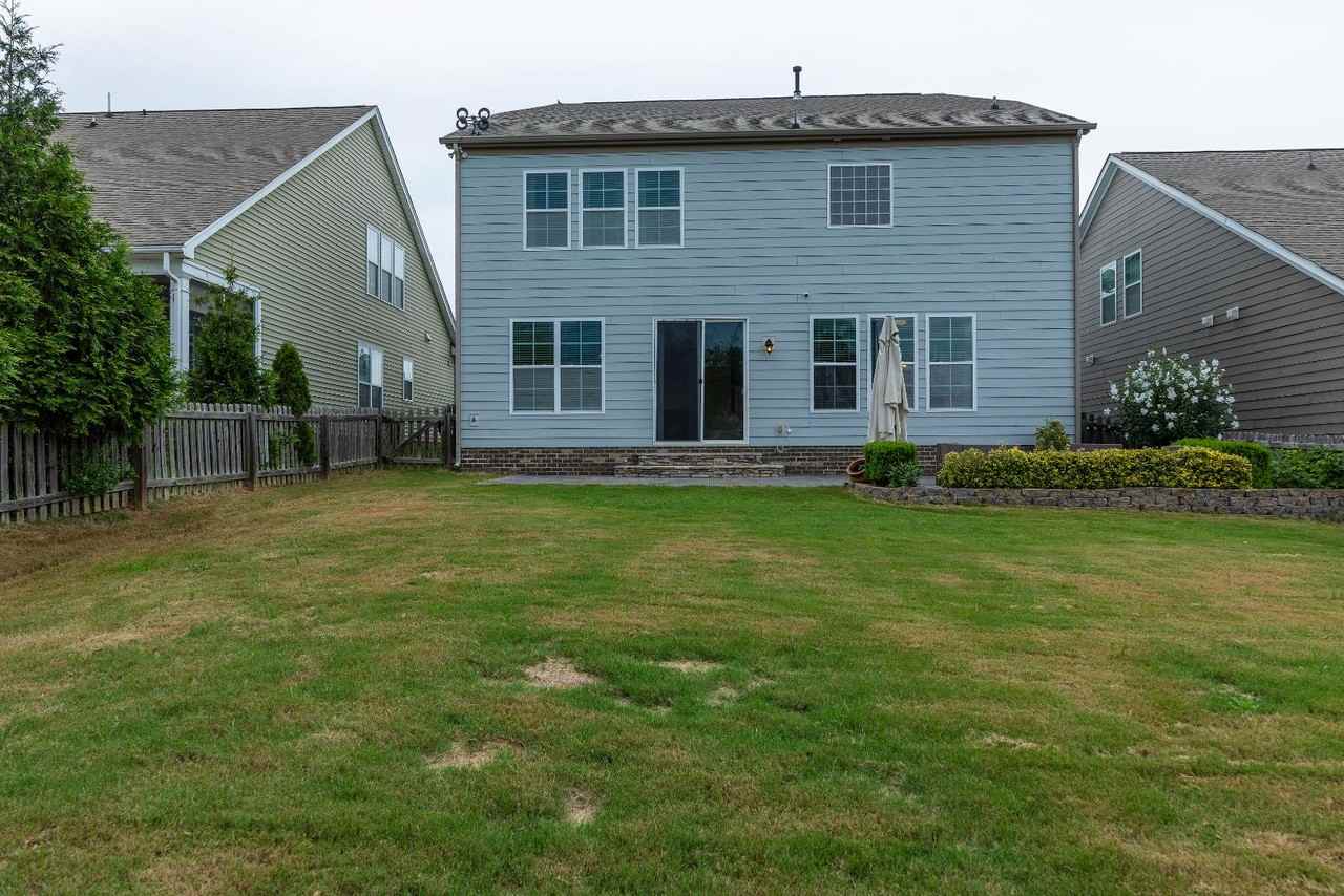 1310 Middlecrest Dr Nw - Photo 5 of 20