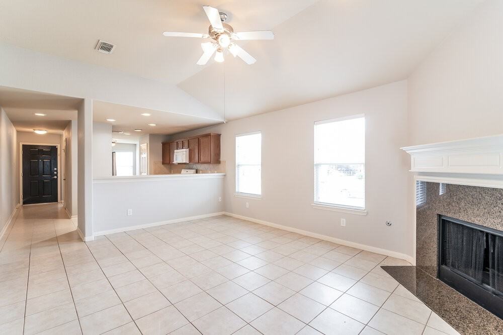 17918 Green Trace Ln - Photo 3 of 16