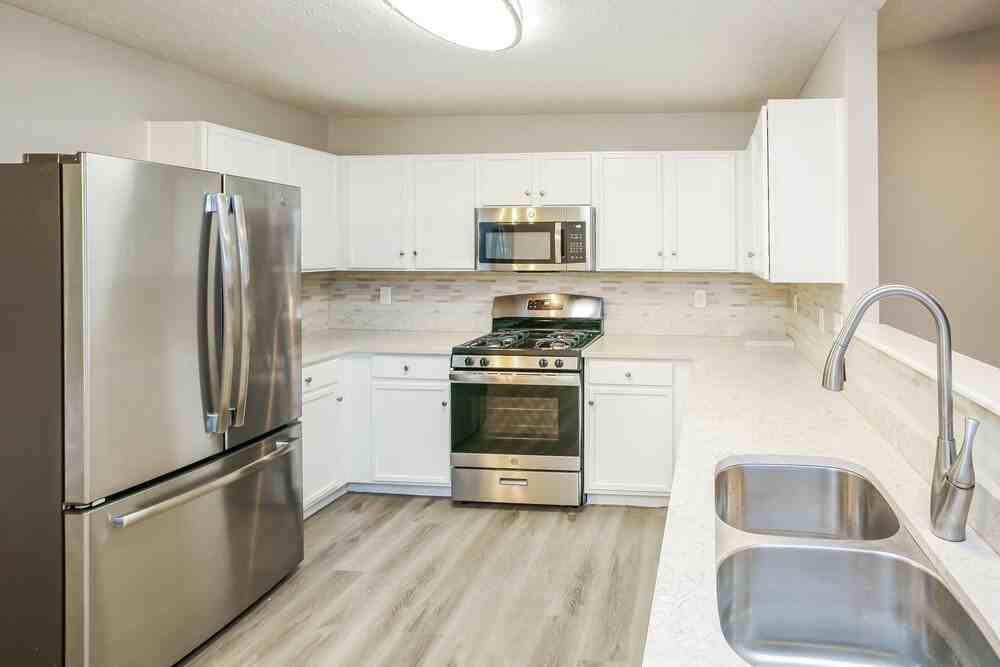 10607 Pickens Ct - Photo 7 of 16