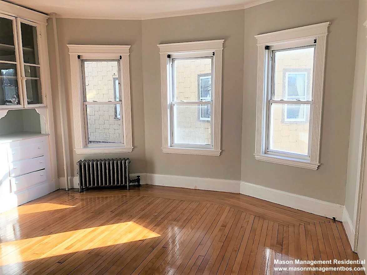 22 Arden St #2 - Photo 3 of 9