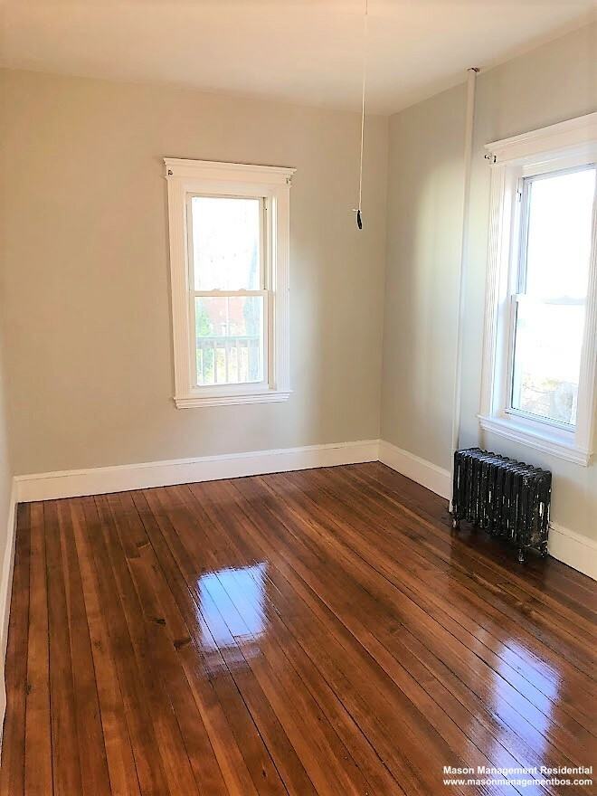 22 Arden St #2 - Photo 5 of 9