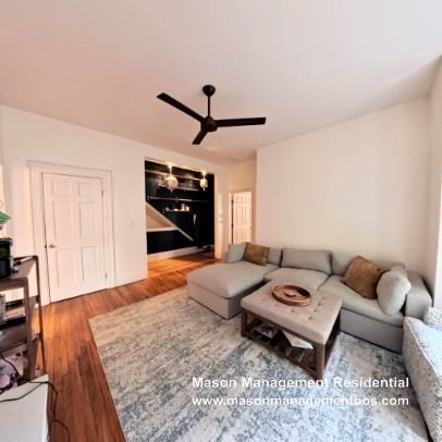 77 Columbus Ave #1 - Photo 4 of 19